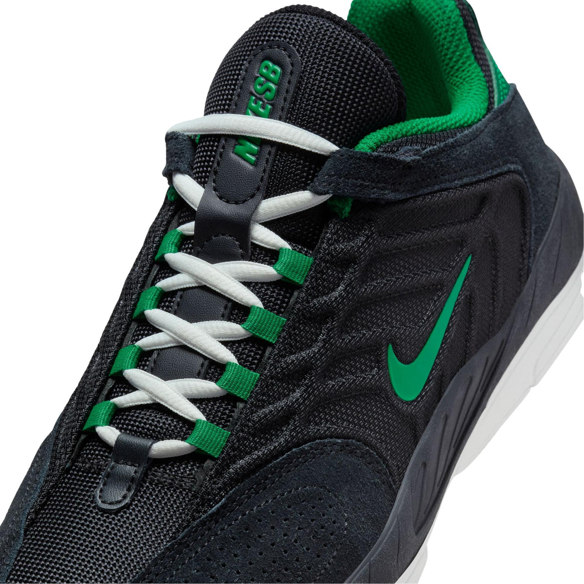 Nike SB Vertebrae Black/Malachite-Black-Summit White - Venue Skateboards