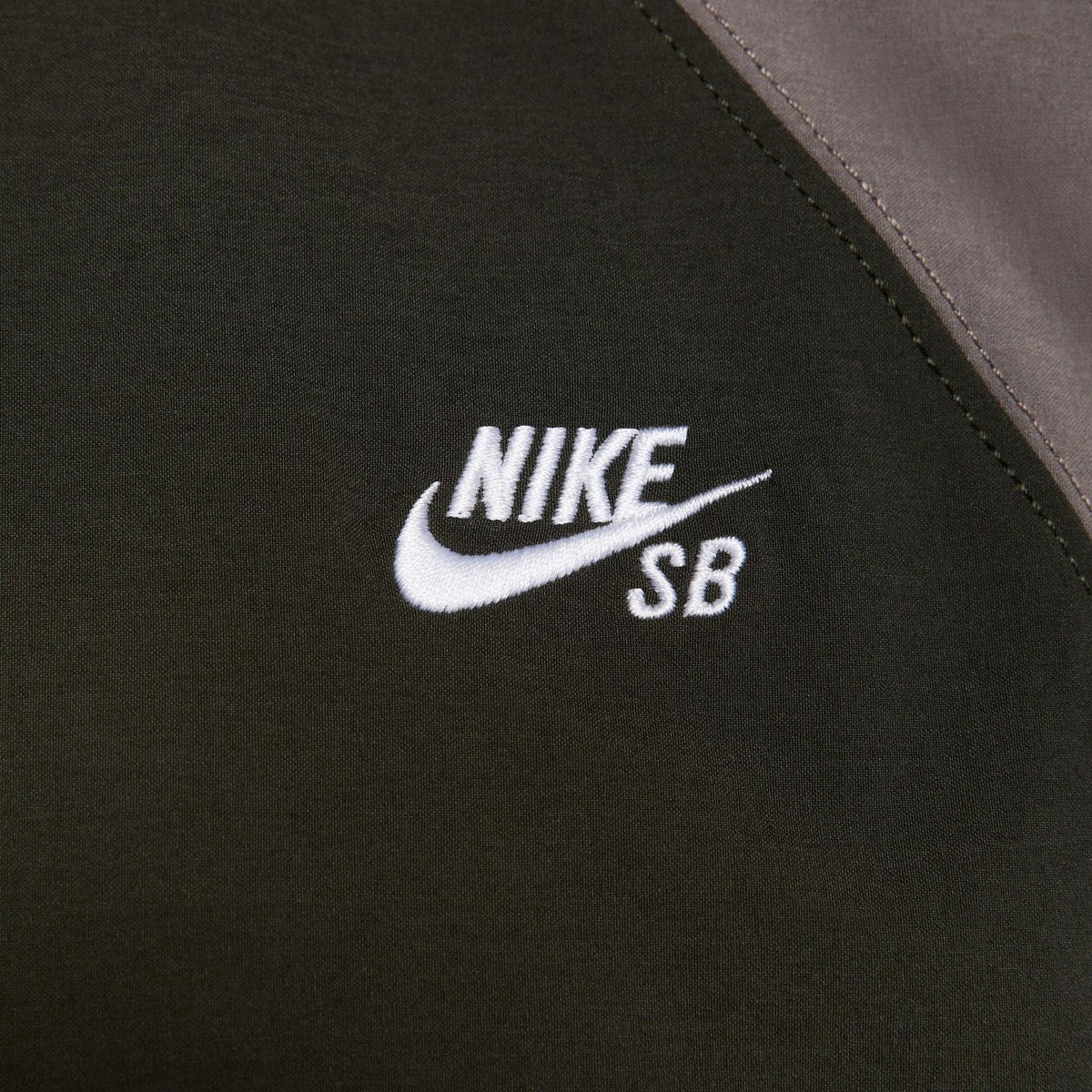 Nike SB Full Zip Woven Jacket Sequoia/Cave Stone/White - Venue Skateboards