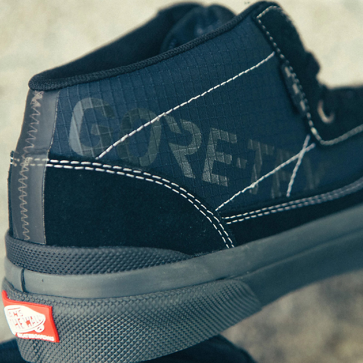 Vans Half Cab &#39;92 Gore-Tex Black - Venue Skateboards