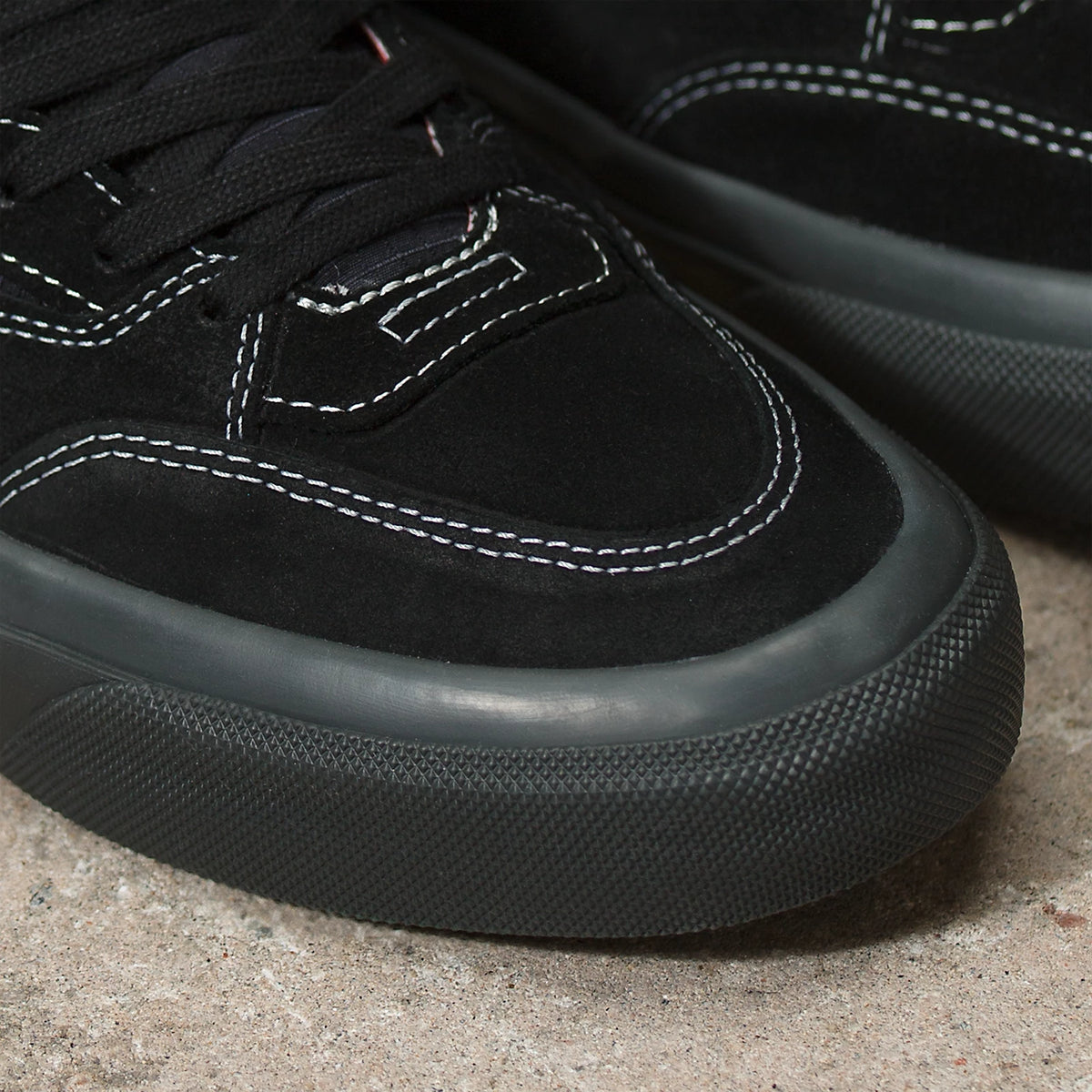 Vans Half Cab &#39;92 Gore-Tex Black - Venue Skateboards
